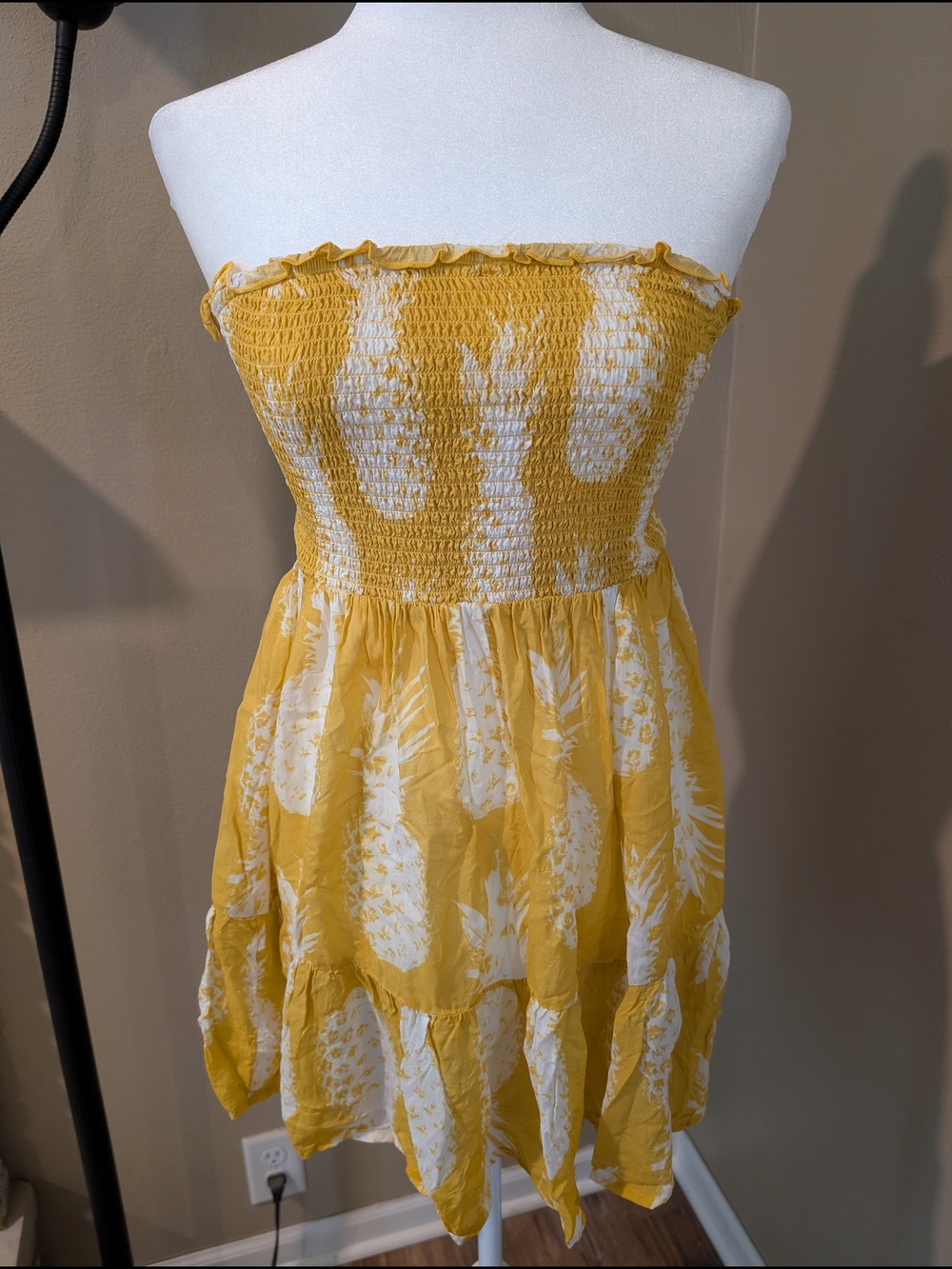 Anthropologie XXS Yellow and White Pineapple Print Strapless Dress - Picture 2 of 8